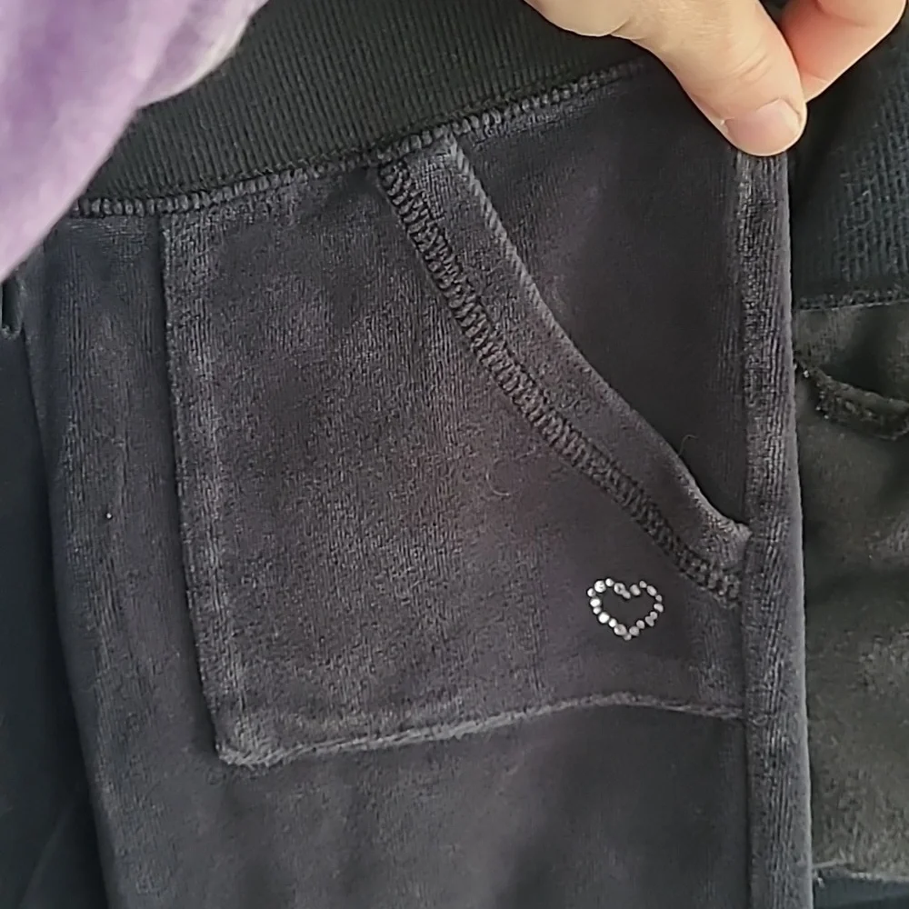 Vintage Girls Velour Black Track-Suit. Hello Kittly Jacket & Gap Pants. - Picture 6 of 7
